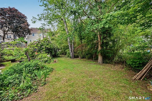 83 Columbus Place A, Stamford, CT 06907