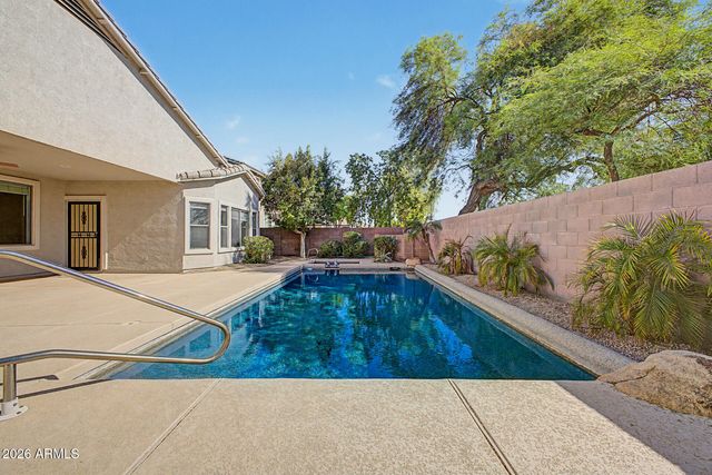 6024 N 133RD Drive, Litchfield Park, AZ 85340