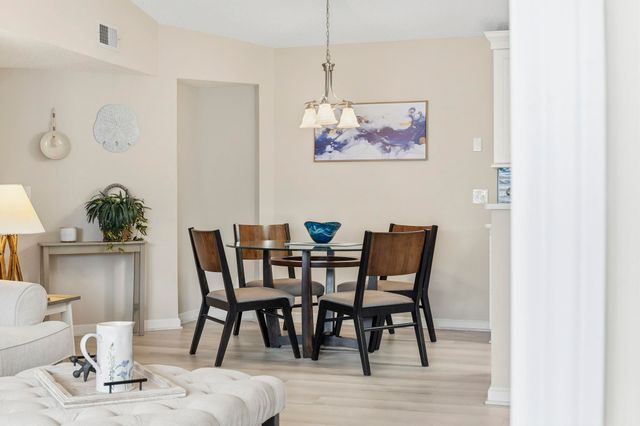 140 Spanish Oak Ct Apt I, Surfside Beach, SC 29575
