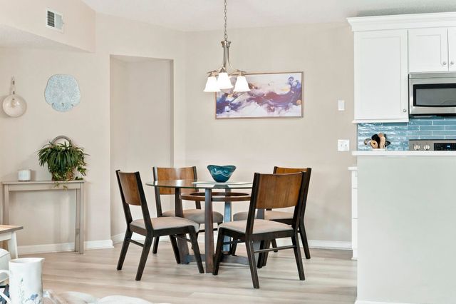 140 Spanish Oak Ct Apt I, Surfside Beach, SC 29575