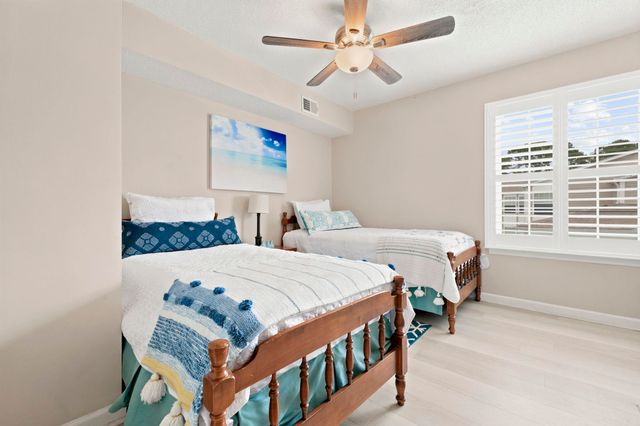 140 Spanish Oak Ct Apt I, Surfside Beach, SC 29575