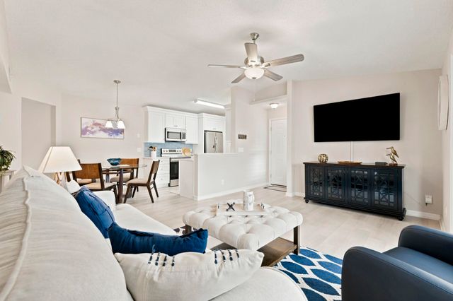 140 Spanish Oak Ct Apt I, Surfside Beach, SC 29575