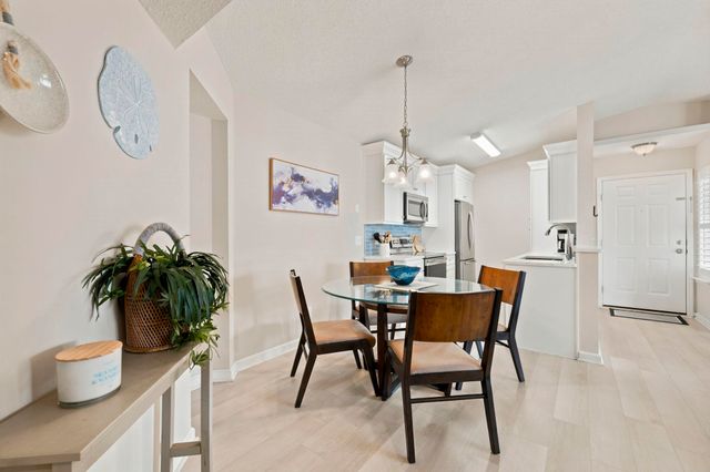 140 Spanish Oak Ct Apt I, Surfside Beach, SC 29575