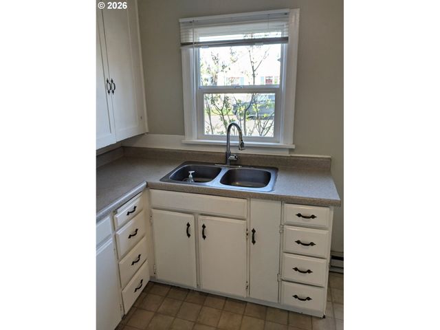 2715 GRANT St, Vancouver, WA 98660