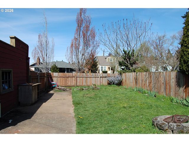 2715 GRANT St, Vancouver, WA 98660