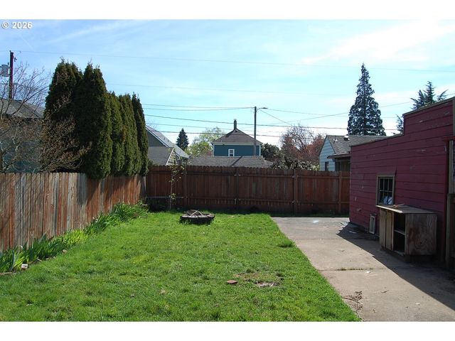 2715 GRANT St, Vancouver, WA 98660