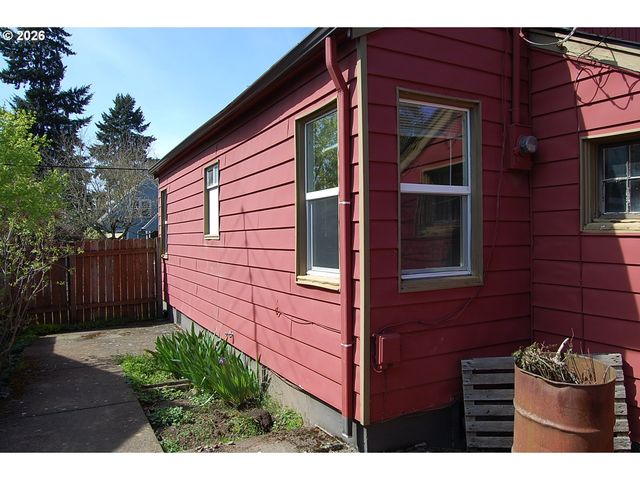 2715 GRANT St, Vancouver, WA 98660