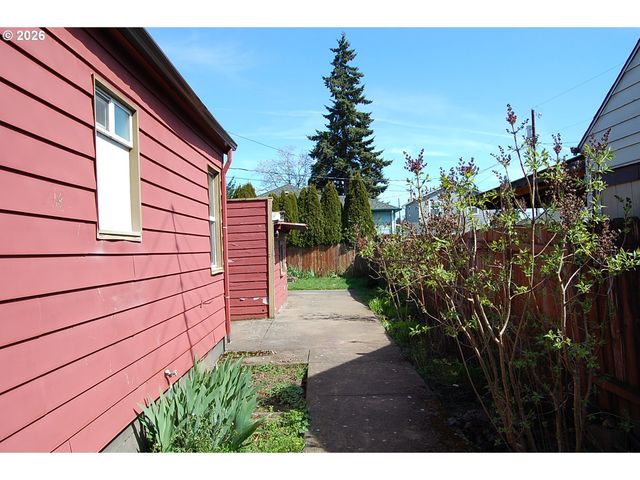 2715 GRANT St, Vancouver, WA 98660