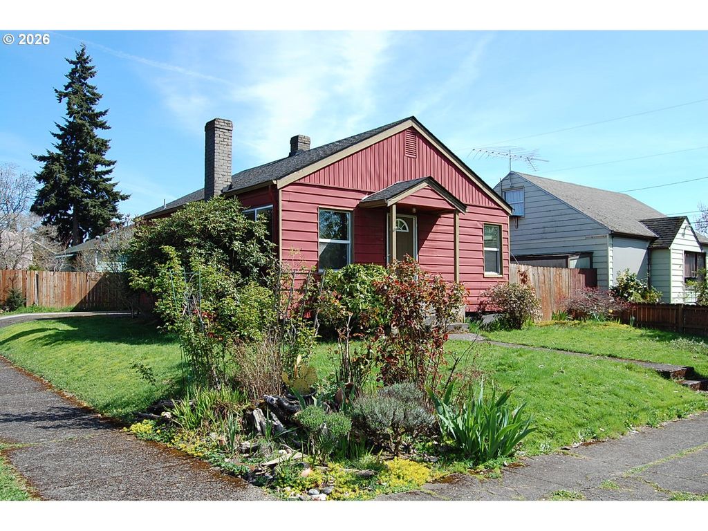 2715 GRANT St, Vancouver, WA 98660