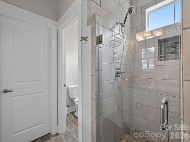 76 S Anvil Avenue, Hendersonville, NC 28792