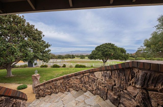 310 Mesa Road, Salinas, CA 93908