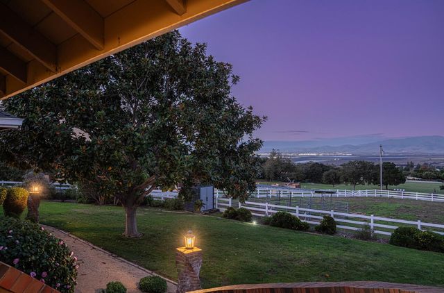 310 Mesa Road, Salinas, CA 93908