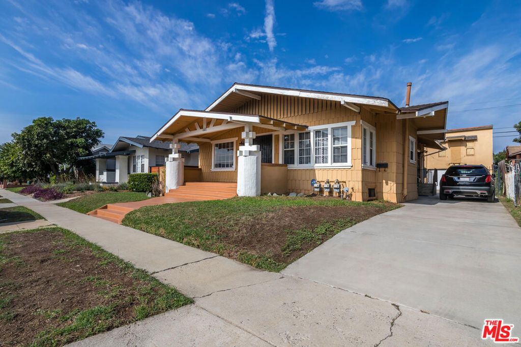 2249 W 29th Street, Los Angeles, CA 90018 — photo 2