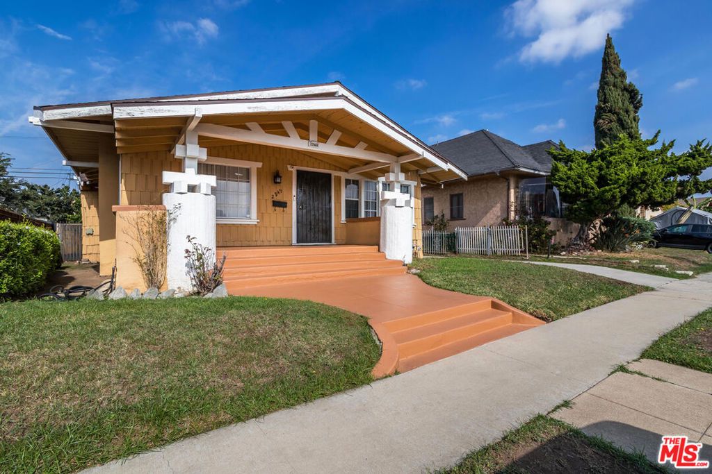 2249 W 29th Street, Los Angeles, CA 90018 — photo 3