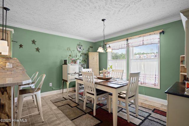 710 Ridgecrest Lane, Rocky Point, NC 28457