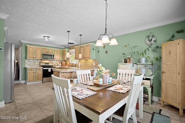 710 Ridgecrest Lane, Rocky Point, NC 28457