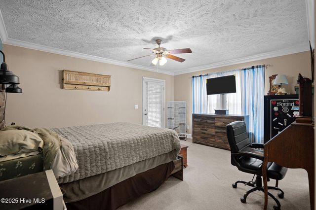 710 Ridgecrest Lane, Rocky Point, NC 28457