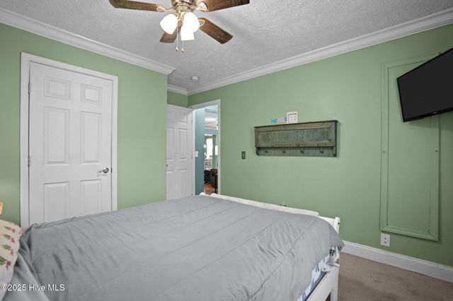 710 Ridgecrest Lane, Rocky Point, NC 28457