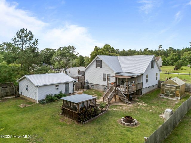 710 Ridgecrest Lane, Rocky Point, NC 28457