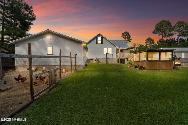 710 Ridgecrest Lane, Rocky Point, NC 28457