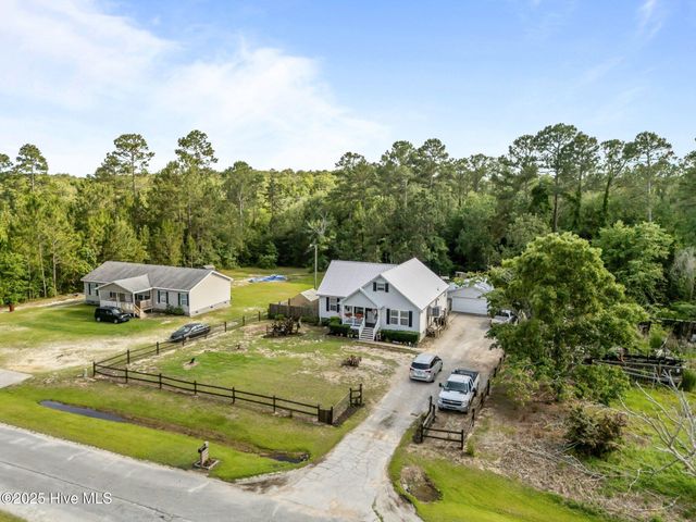 710 Ridgecrest Lane, Rocky Point, NC 28457