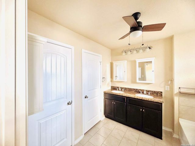 15202 Field Sparrow, San Antonio, TX 78253