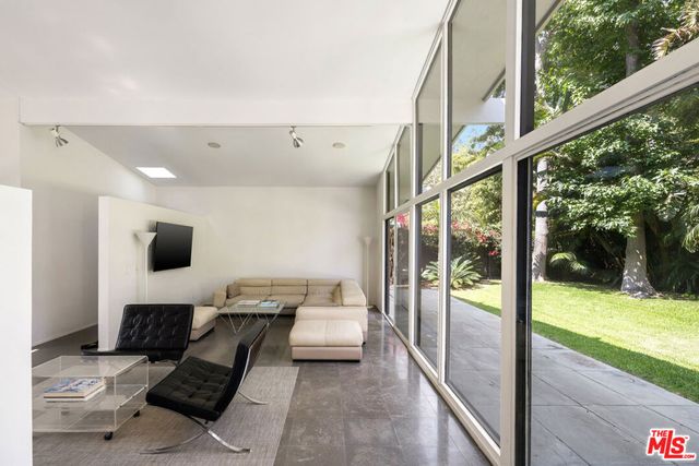 30611 Las Estrellas Drive, Malibu, CA 90265