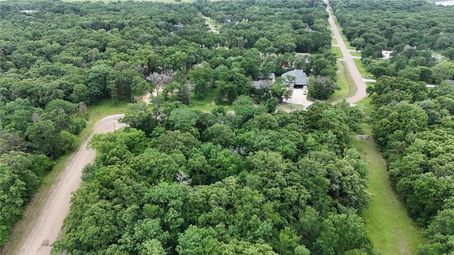 132 Oakmont Drive, Mabank, TX 75147