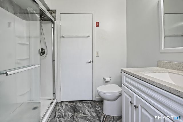 21 Harbour Close A-21, New Haven, CT 06405