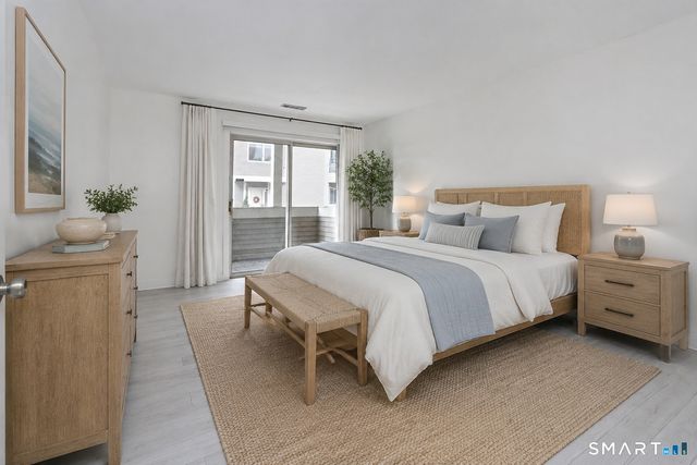 21 Harbour Close A-21, New Haven, CT 06405