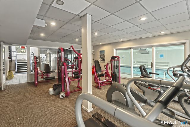 21 Harbour Close A-21, New Haven, CT 06405