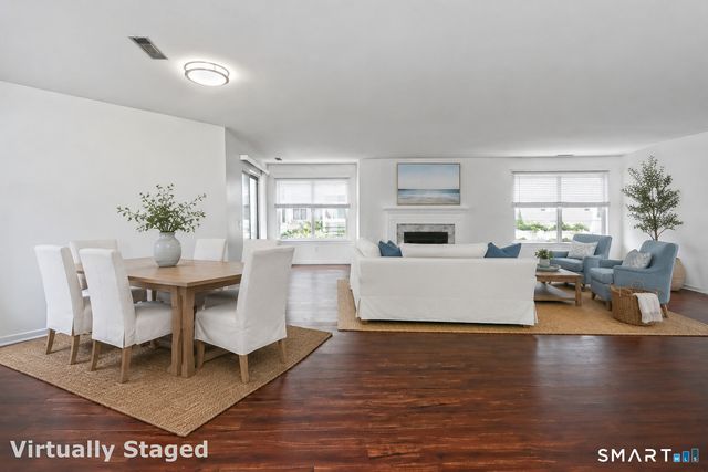 21 Harbour Close A-21, New Haven, CT 06405