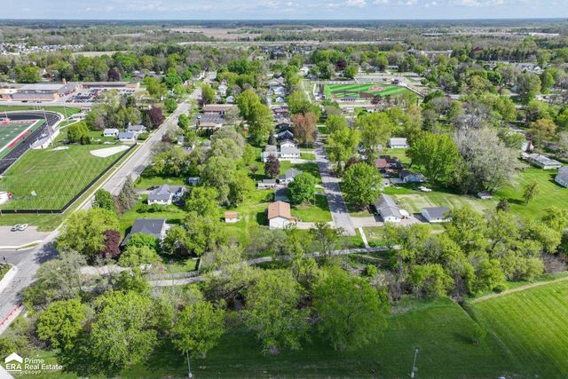 5130 Mclain St Street, Swartz Creek, MI 48473