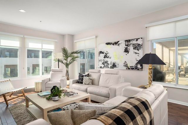 301 Mission Avenue 605, Oceanside, CA 92054