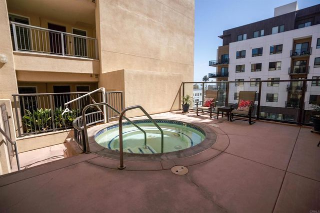 301 Mission Avenue 605, Oceanside, CA 92054