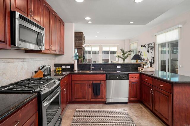 301 Mission Avenue 605, Oceanside, CA 92054