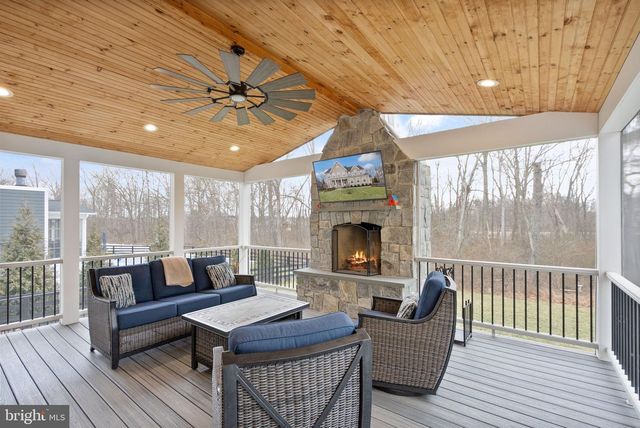 41123 HICKORY HEDGE PL, Aldie, VA 20105