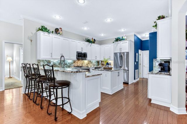 5688 OAK LAKE TRAIL, Oviedo, FL 32765