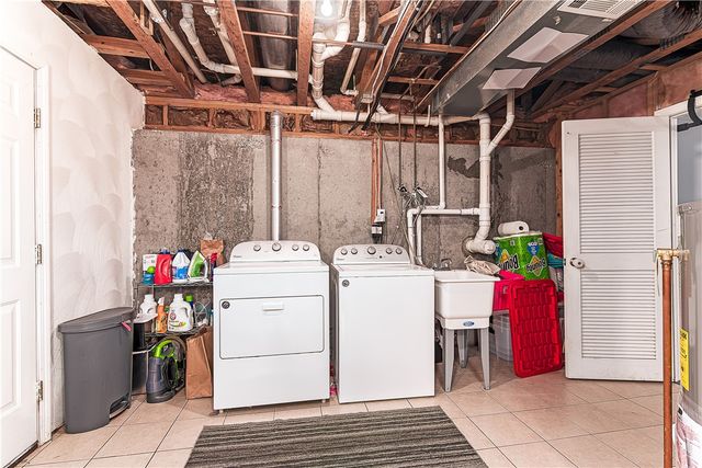 67 Remington Farm Drive, Coventry, RI 02816