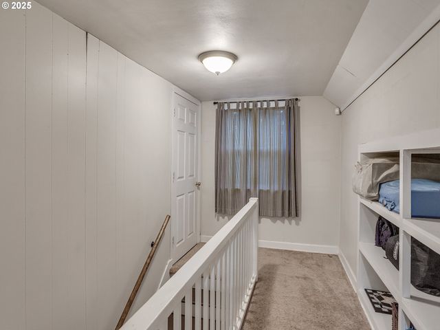 299 Sw 3RD Ave, Canby, OR 97013