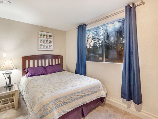 299 Sw 3RD Ave, Canby, OR 97013