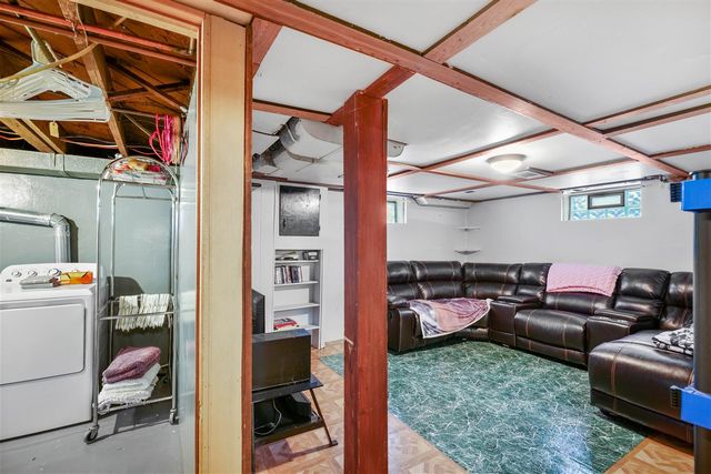 6773 Burr Street, Taylor, MI 48180