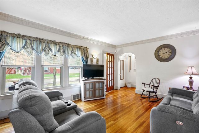 6773 Burr Street, Taylor, MI 48180