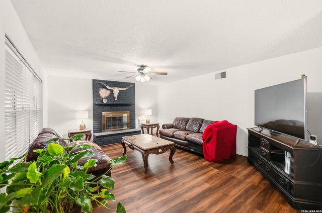 11722 Radcliff Ct, San Antonio, TX 78253