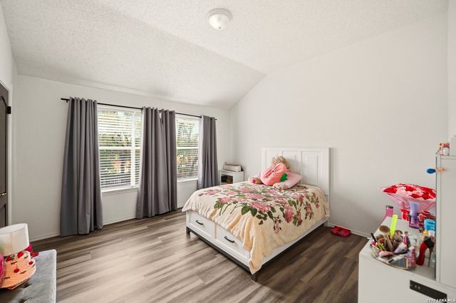 11722 Radcliff Ct, San Antonio, TX 78253