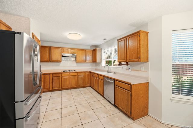 11722 Radcliff Ct, San Antonio, TX 78253