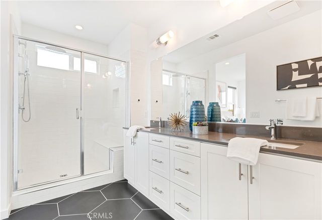 1660 Pomona Avenue, Costa Mesa, CA 92627