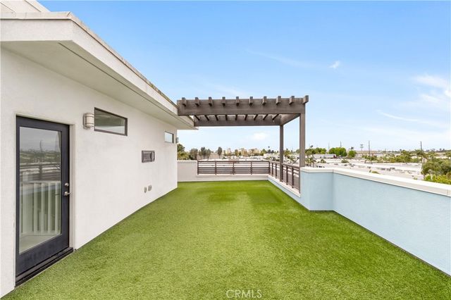 1660 Pomona Avenue, Costa Mesa, CA 92627