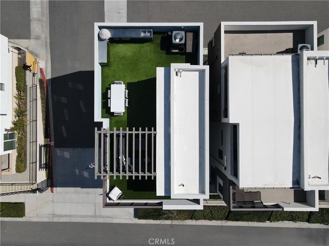 1660 Pomona Avenue, Costa Mesa, CA 92627