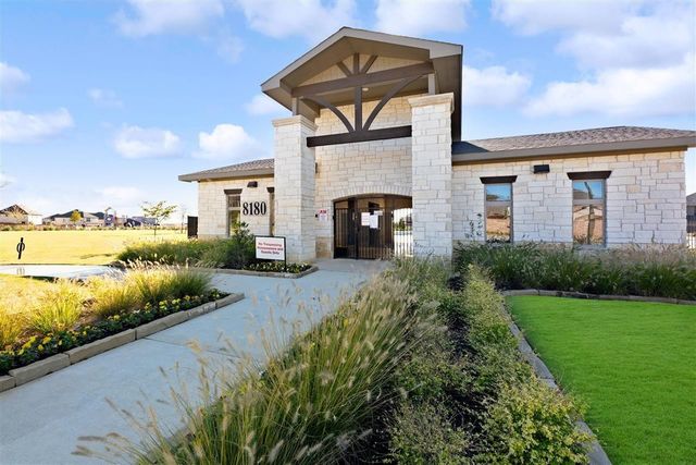 8031 Sunflower Lane, Dallas, TX 75252